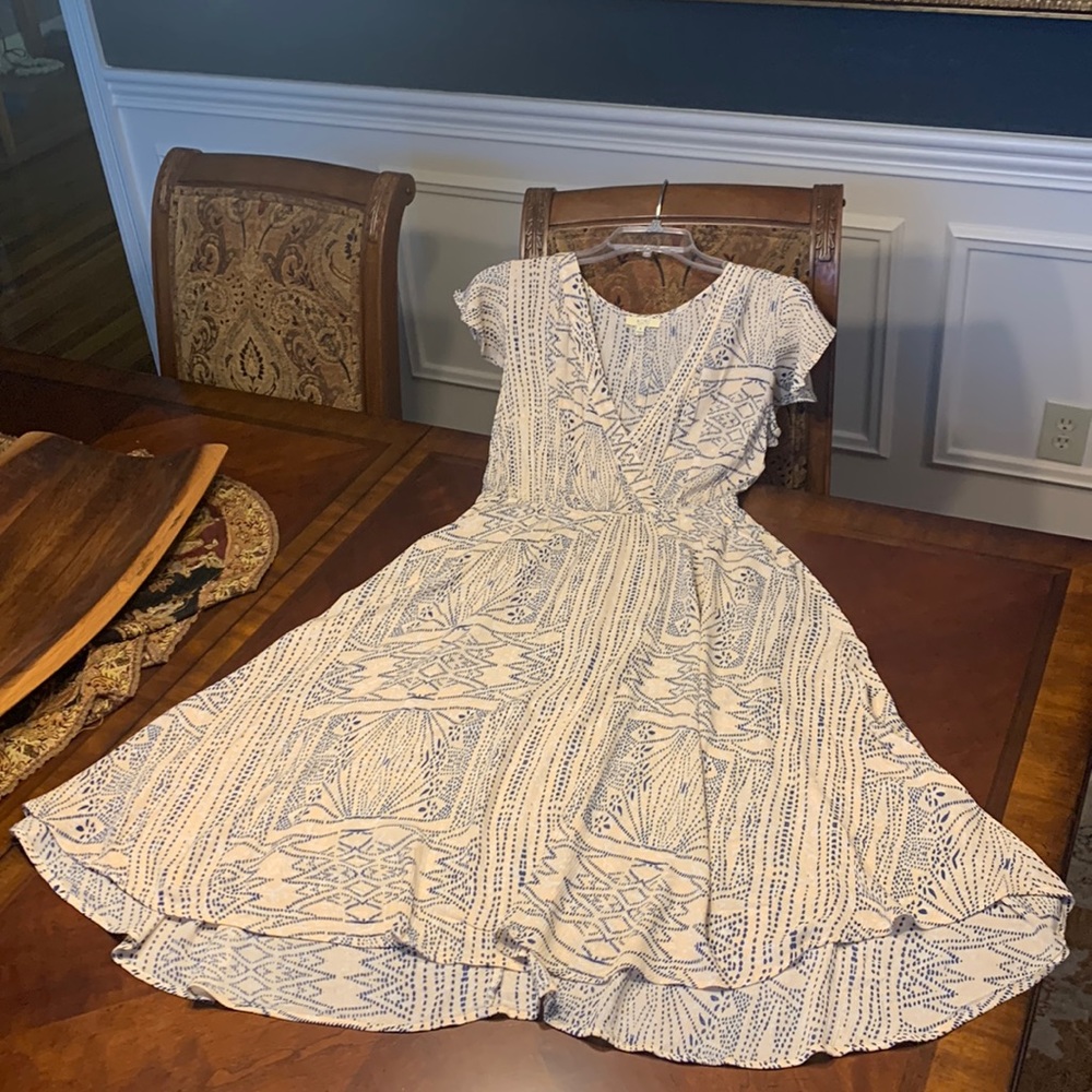 Kori dress -. Light weight with pockets. Fun and comfortable to wear